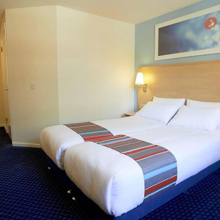 Travelodge London Docklands Екстериор снимка