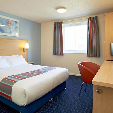 Travelodge London Docklands Екстериор снимка