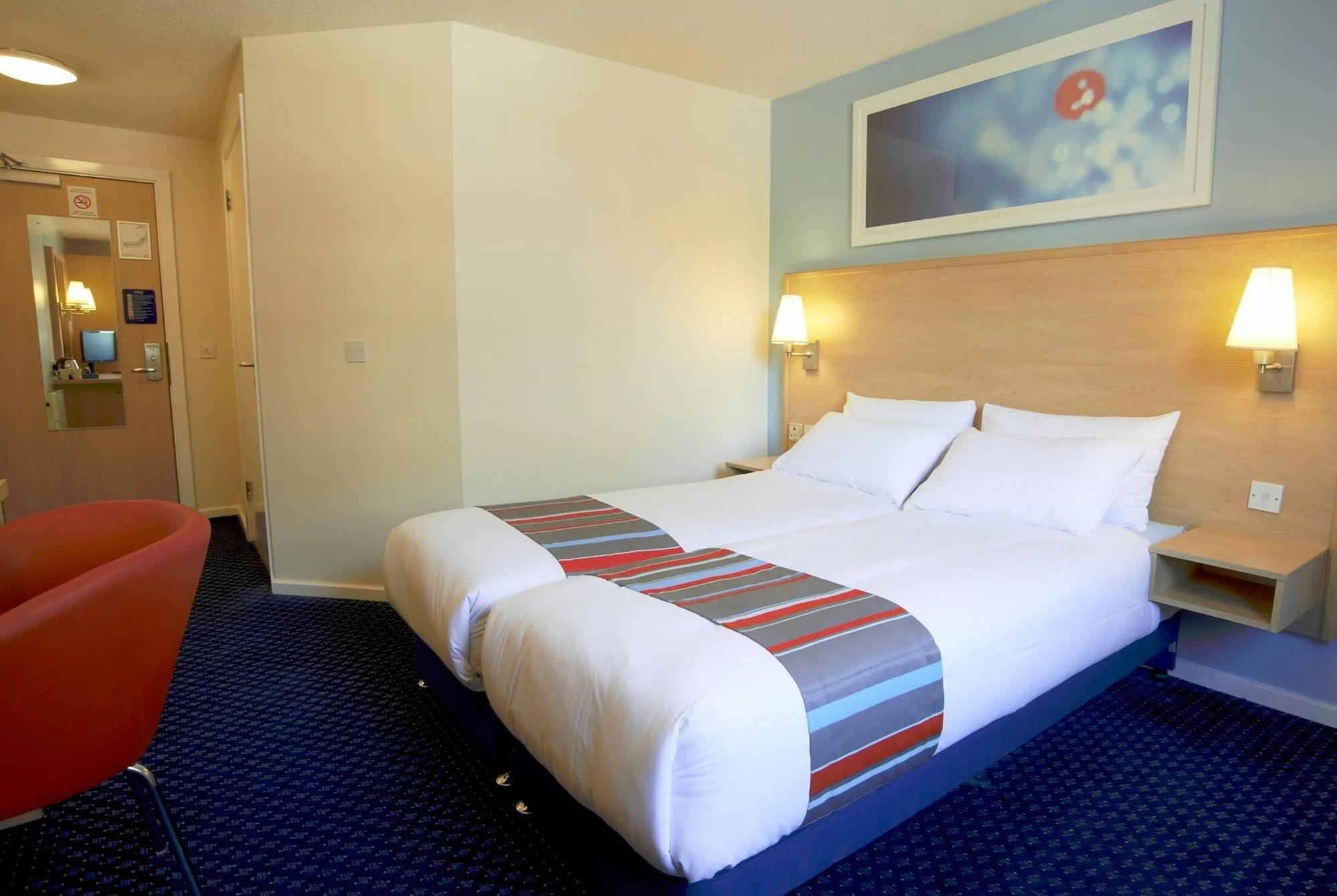 Travelodge London Docklands Екстериор снимка