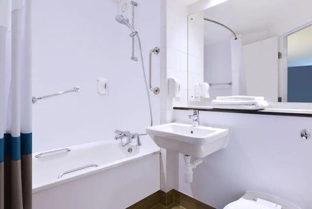 Travelodge London Docklands Екстериор снимка
