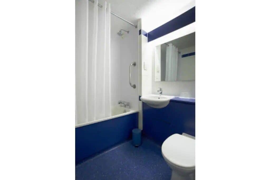 Travelodge London Docklands Екстериор снимка