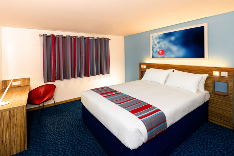 Travelodge London Docklands Екстериор снимка