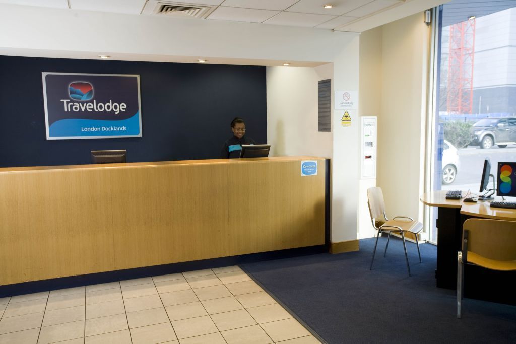Travelodge London Docklands Екстериор снимка