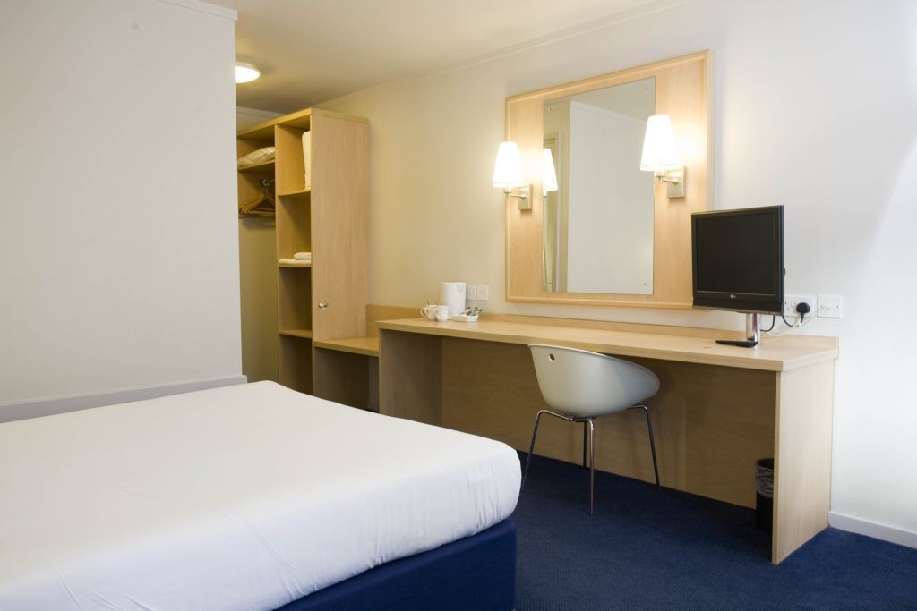 Travelodge London Docklands Екстериор снимка
