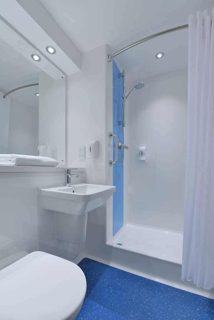 Travelodge London Docklands Стая снимка