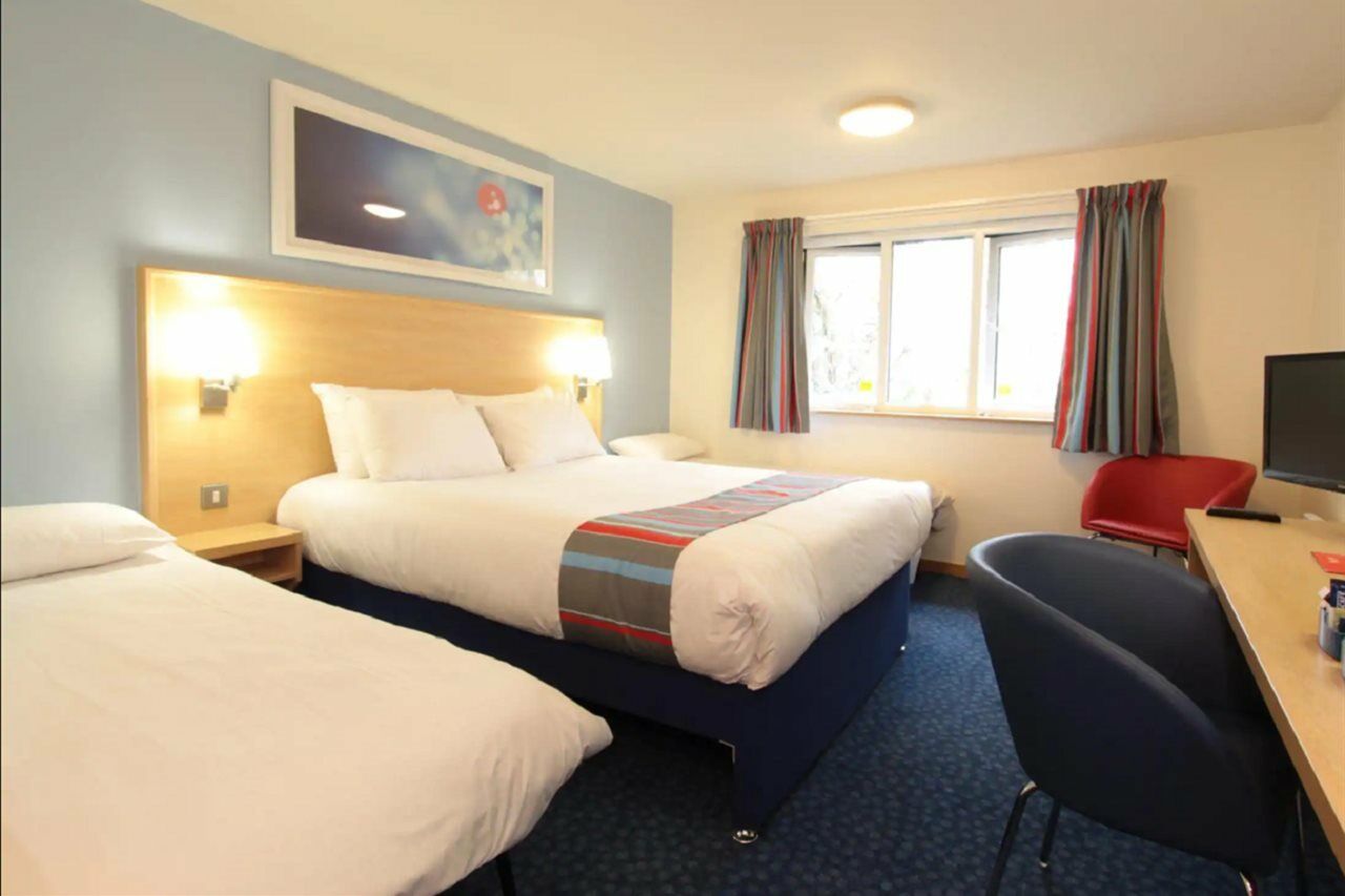 Travelodge London Docklands Екстериор снимка